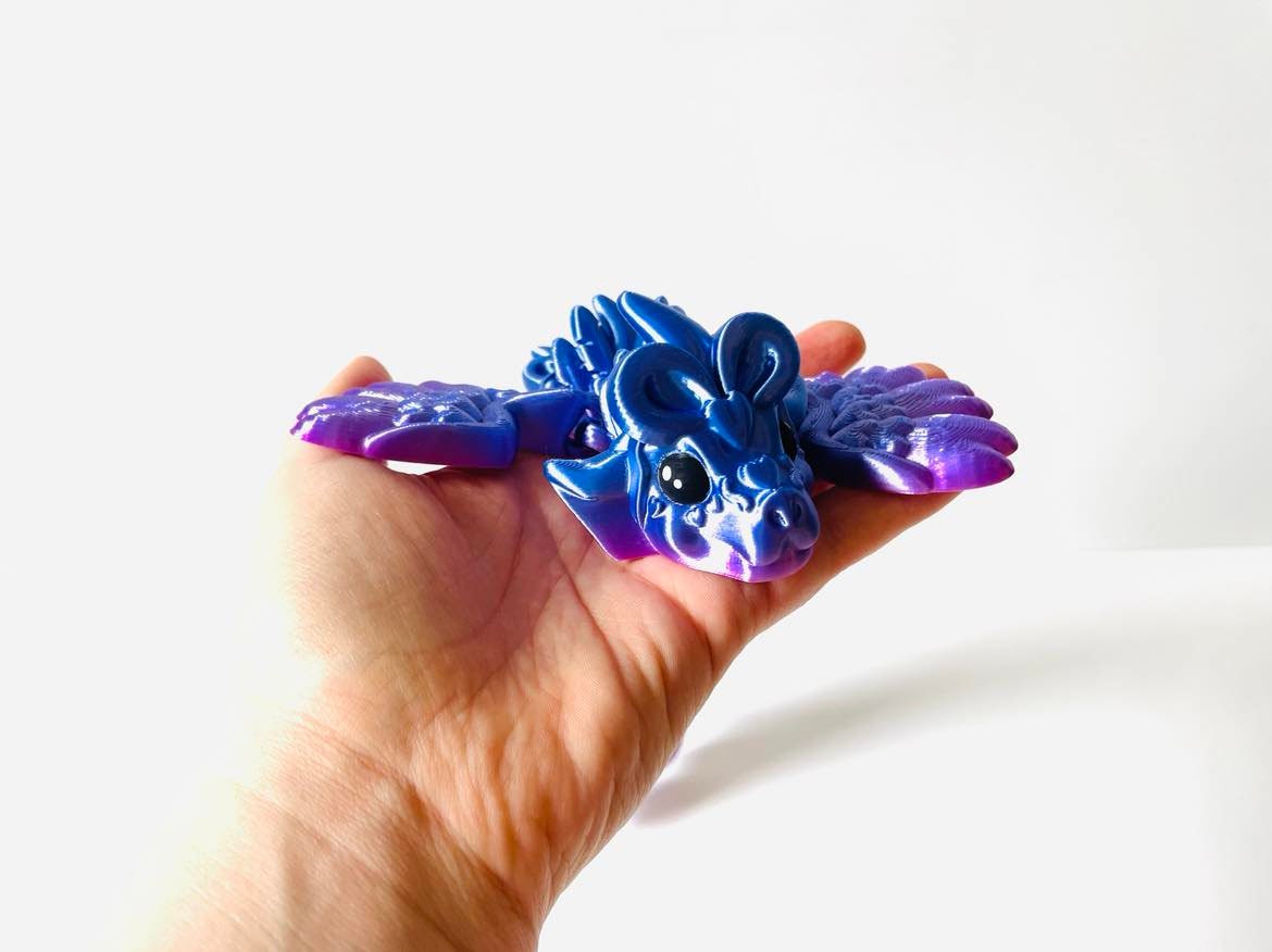 3D Sweetheart Dragon, Choose Your Colour